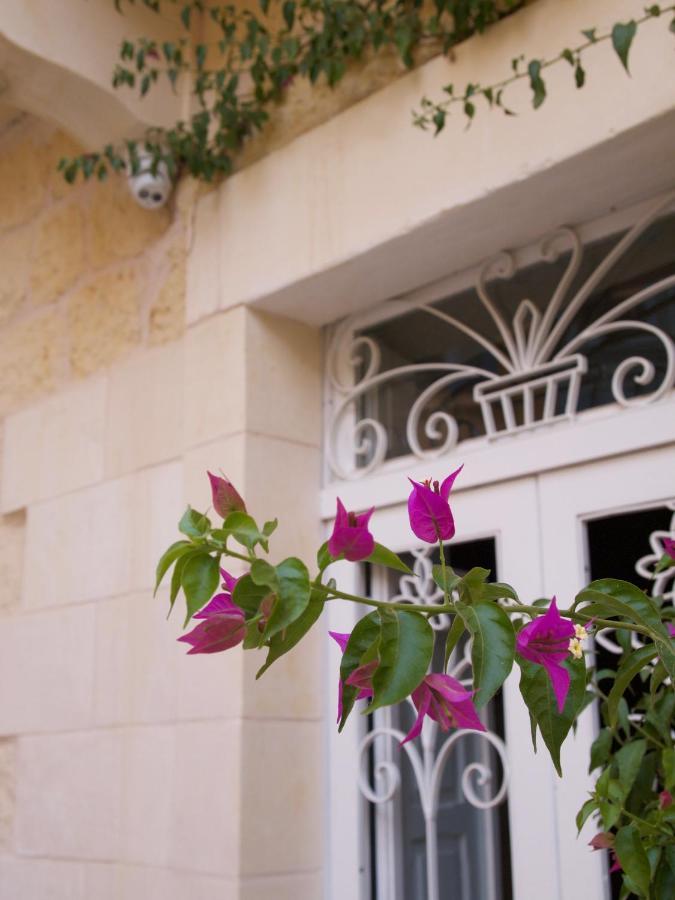 Provicario Bed & Breakfast วิกตอเรีย ภายนอก รูปภาพ