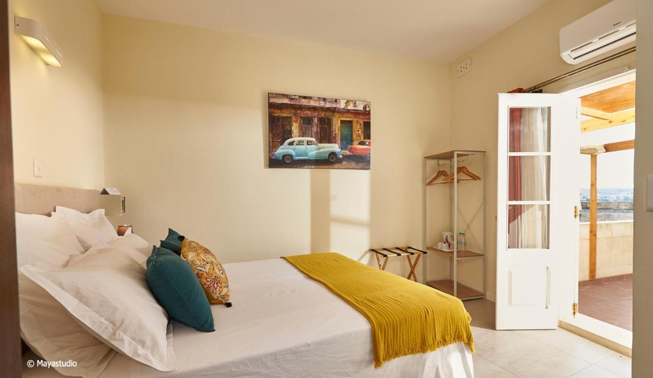 Provicario Bed & Breakfast วิกตอเรีย ภายนอก รูปภาพ